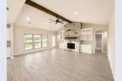 1013 Abbie Ruth Court, Springtown, TX 76082 - Photo 4