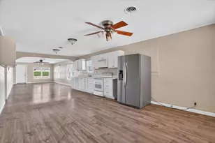 320 & 316 N 2nd St, Jacksboro, TX 76458 - Photo 10