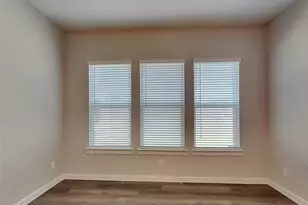 105 Rutland Ct, Saginaw, TX 76179 - Photo 2