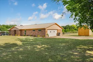 3168 Co Rd 2182, Greenville, TX 75402 - Photo 2