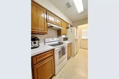 1110 S Rusk Street #A, Weatherford, TX 76086 - Photo 4
