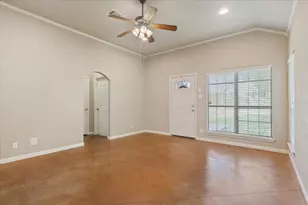 200 Garden Dr, Waco, TX 76706 - Photo 10