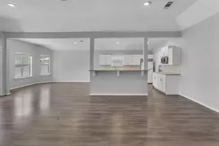 691 N Montana Ct, Keller, TX 76248 - Photo 4