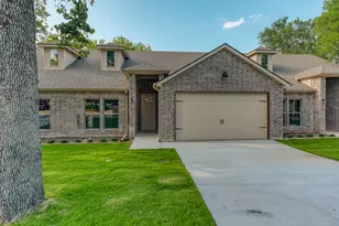 510 W 0Ak St, Weatherford, TX 76086 - Photo 2