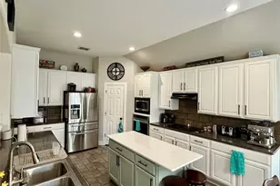 703 Fannin Ln, Mansfield, TX 76063 - Photo 8