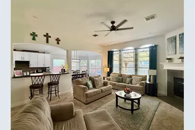 703 Fannin Lane, Mansfield, TX 76063 - Photo 6