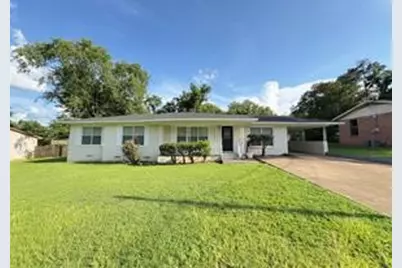 105 Calloway, Hughes Springs, TX 75656 - Photo 18