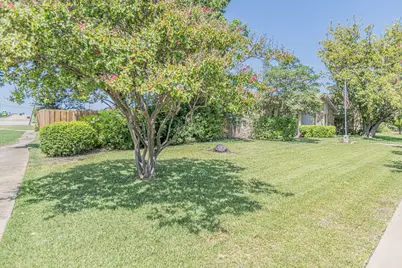 4501 Freeport Drive, Garland, TX 75043 - Photo 6