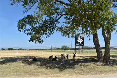 3073 Fm 933, Whitney, TX 76692 - Photo 2