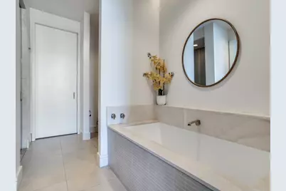 2408 Victory Park Lane #737, Dallas, TX 75219 - Photo 16