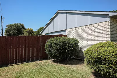 5236 Hawse Drive, The Colony, TX 75056 - Photo 2