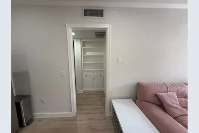 4101 Douglas Avenue #204, Dallas, TX 75219 - Photo 6