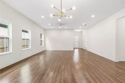 4115 Vineyard Drive, Dallas, TX 75212 - Photo 10
