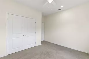 4115 Vineyard Dr, Dallas, TX 75212 - Photo 14