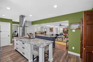 1810 S Crest, Carrollton, TX 75006 - Photo 16