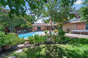 1810 S Crest, Carrollton, TX 75006 - Photo 14