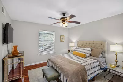 1810 S Crest, Carrollton, TX 75006 - Photo 28