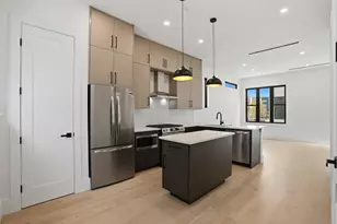 4526 Cabell Dr, Dallas, TX 75204 - Photo 6