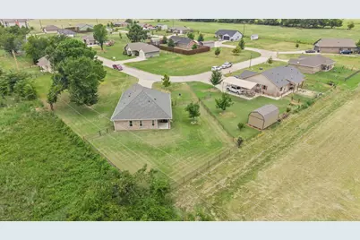228 Mill Street, Emory, TX 75440 - Photo 36