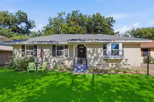 13227 Challaburton Dr, Farmers Branch, TX 75234 - Photo 2
