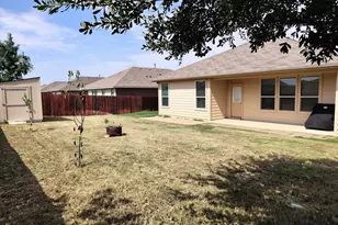 423 Regatta Ln, Azle, TX 76020 - Photo 22