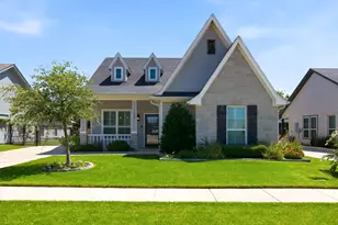 608 Joy Ct, Burleson, TX 76028 - Photo 2
