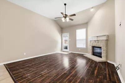 629 Lake City Drive, Lewisville, TX 75056 - Photo 10