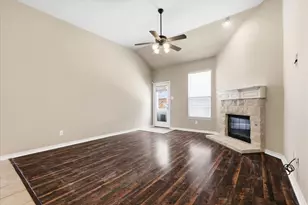 629 Lake City Dr, Lewisville, TX 75056 - Photo 10