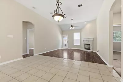 629 Lake City Drive, Lewisville, TX 75056 - Photo 6