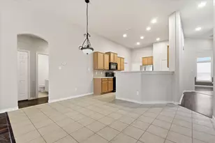 629 Lake City Dr, Lewisville, TX 75056 - Photo 8