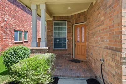 629 Lake City Drive, Lewisville, TX 75056 - Photo 2
