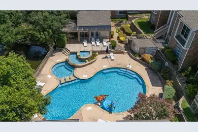3550 Country Square Drive #505, Carrollton, TX 75006 - Photo 4