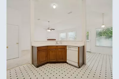 10805 Pebblecreek Court, Benbrook, TX 76126 - Photo 10
