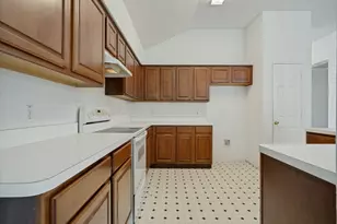 10805 Pebblecreek Ct, Benbrook, TX 76126 - Photo 12