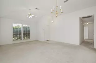 10805 Pebblecreek Ct, Benbrook, TX 76126 - Photo 4