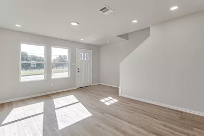 406 Grand Avenue, Fort Worth, TX 76164 - Photo 12
