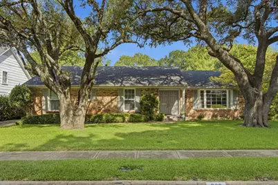939 Blue Lake Circle, Richardson, TX 75080 - Photo 1
