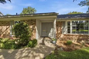 939 Blue Lake Cir, Richardson, TX 75080 - Photo 10