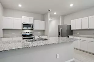 3020 Maple Orch Ln, Fort Worth, TX 76140 - Photo 2