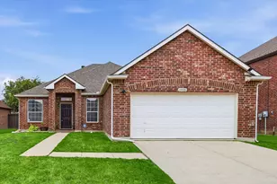 1905 Juniper Dr, Little Elm, TX 75068 - Photo 1