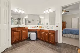 8481 Liverpool Ln, Frisco, TX 75036 - Photo 18