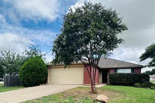 8600 Hawkview Dr, Fort Worth, TX 76179 - Photo 1