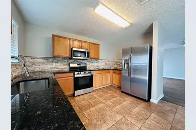8600 Hawkview Drive, Fort Worth, TX 76179 - Photo 2