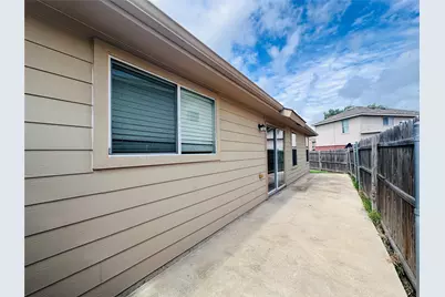 8600 Hawkview Drive, Fort Worth, TX 76179 - Photo 10