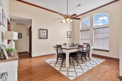 685 W Line Road, Whitesboro, TX 76273 - Photo 8