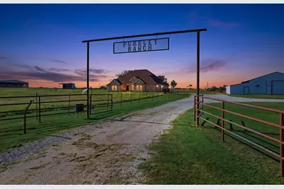 685 W Line Road, Whitesboro, TX 76273 - Photo 2