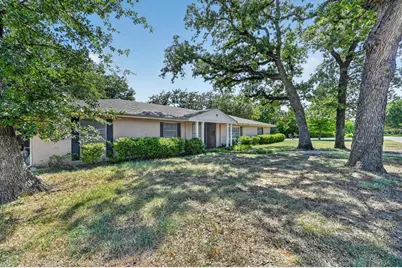 7200 Ellis Road, Fort Worth, TX 76112 - Photo 2