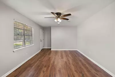 902 N 23 1/2 Street, Corsicana, TX 75110 - Photo 8
