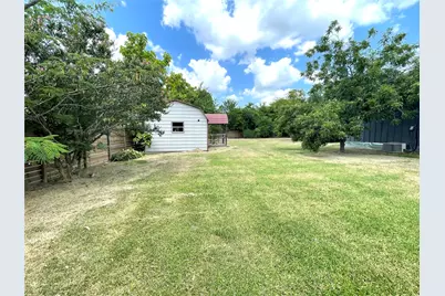 3812 Park Street, Greenville, TX 75401 - Photo 16