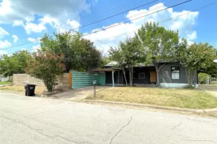 3812 Park St, Greenville, TX 75401 - Photo 2